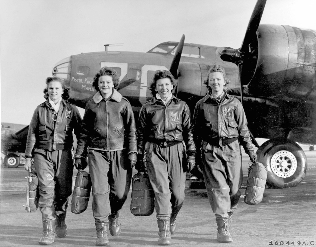 Sweetwater Texas women air corps Life magazine 1943 Avenger Field pilot Fly Mug 